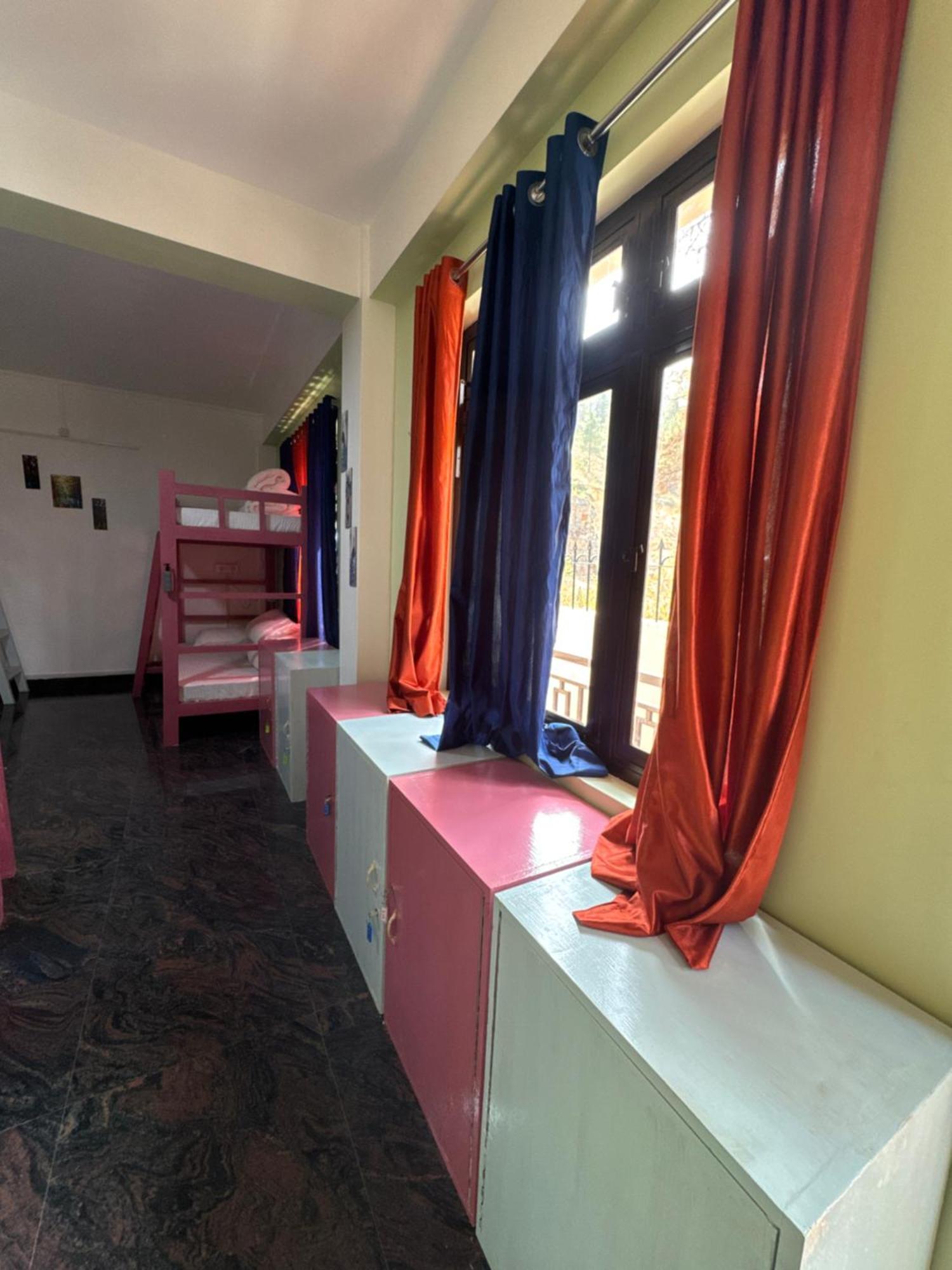 Xtsy Travellers Hostel Šillong Exteriér fotografie